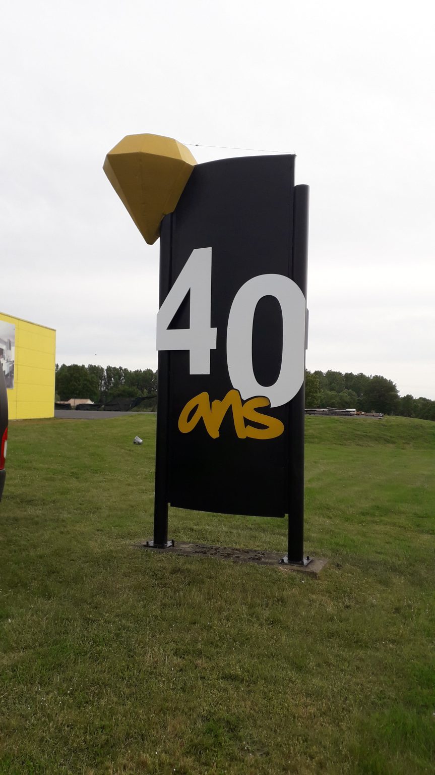 Totem volume atelier du bocage