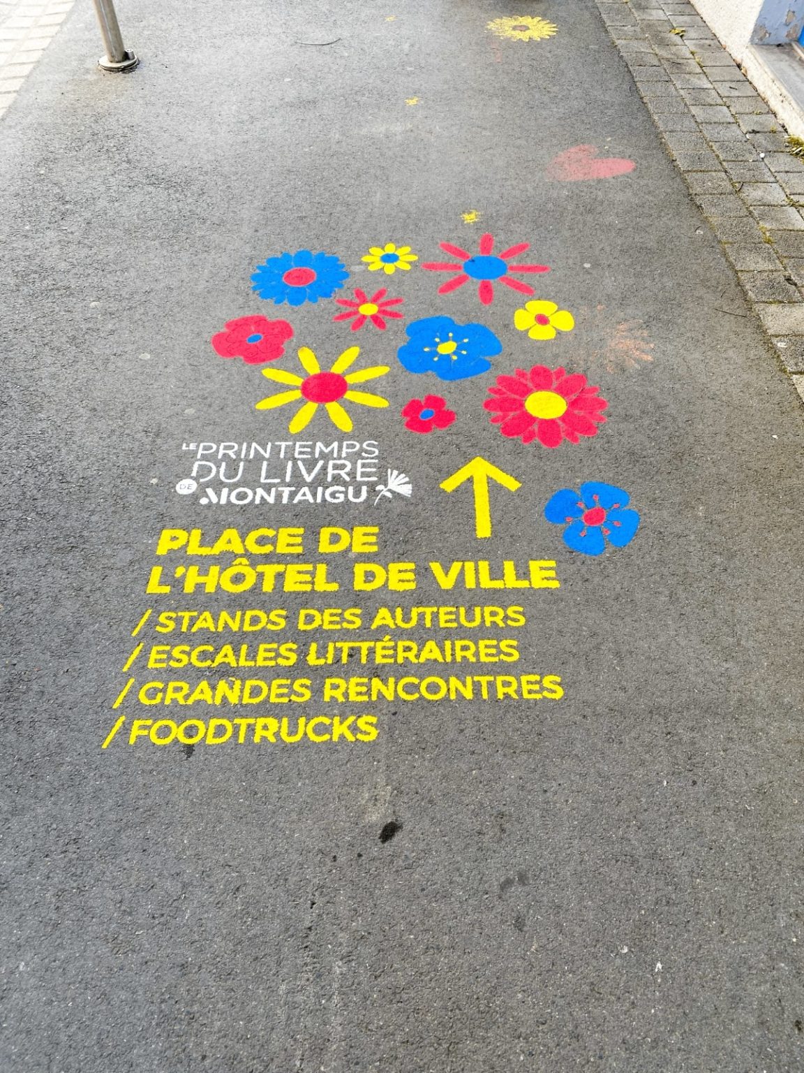 PRINTEMPS DU LIVRE TERRE DE MONTAIGU PEINTURE